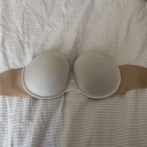 Strapless nude Bra